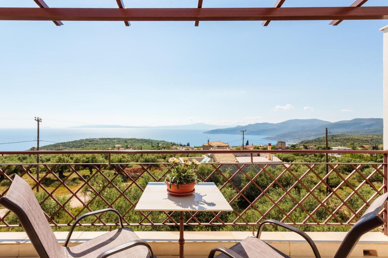Villa Armonia, Sunset View And Relaxing Beach Vibe Proastion Bagian luar foto